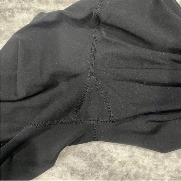 Lululemon Wunder Under Crop II *Full-On Luon (Reversible) - Picture 8 of 8